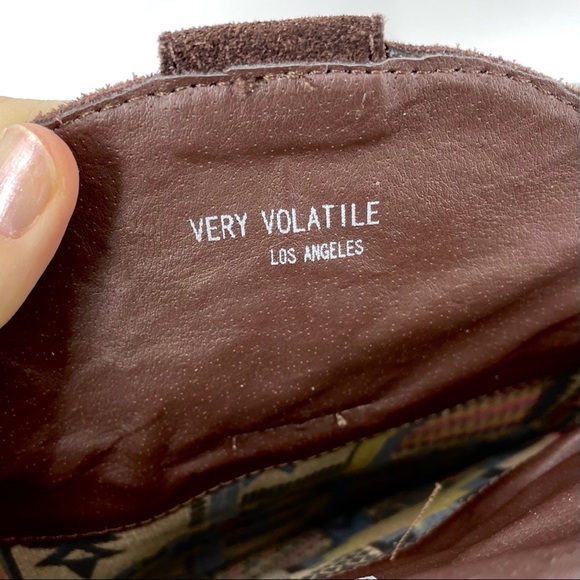 Very Volatile brown suede cowgirl style boots - Picture 11 of 14